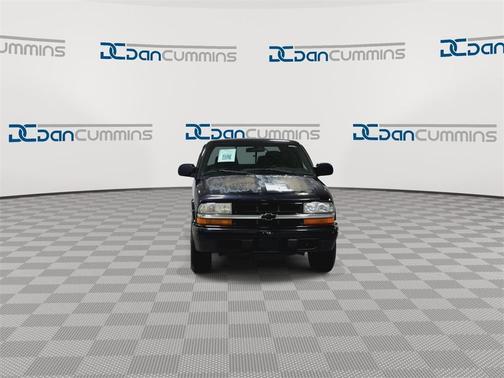 2004 Chevrolet S-10 LS