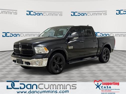 2016 RAM 1500 SLT