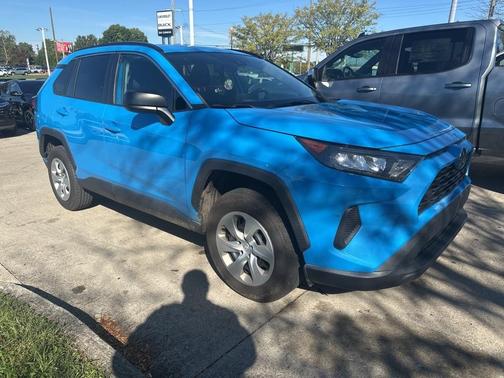 2021 Toyota RAV4 LE