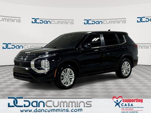 2022 Mitsubishi Outlander ES