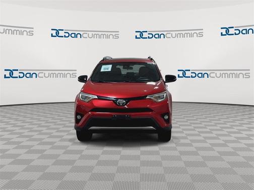 2017 Toyota RAV4 SE