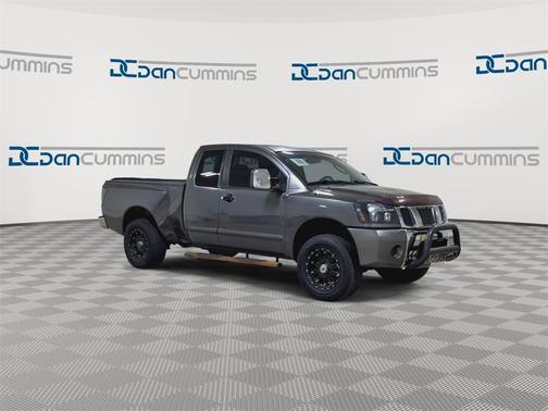 2005 Nissan Titan LE King Cab