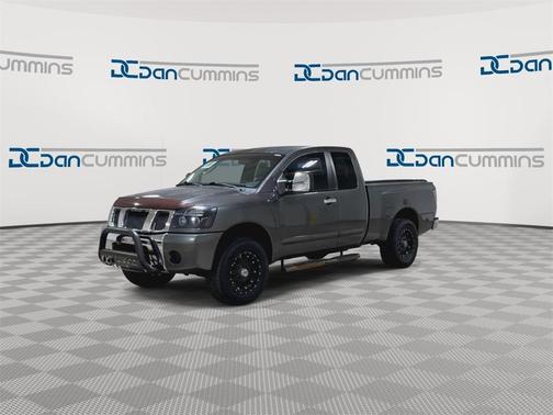 2005 Nissan Titan LE King Cab
