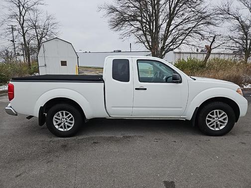 2021 Nissan Frontier SV