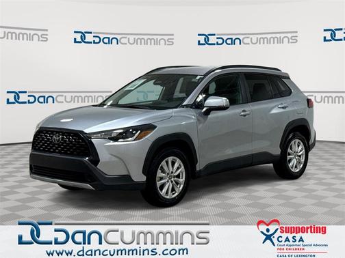 2024 Toyota Corolla Cross LE