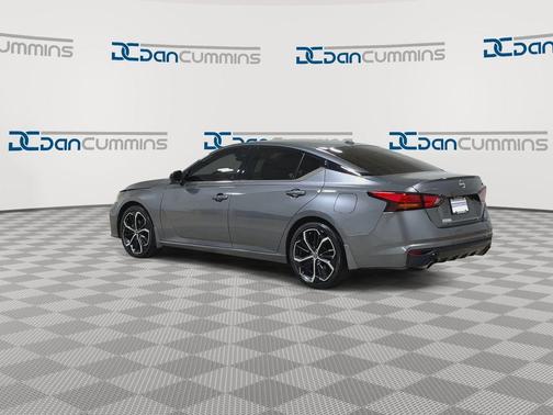 Gun Metallic 2024 Nissan Altima 2.5 SR