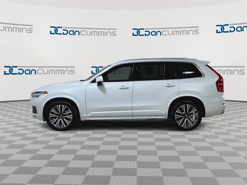 2021 Volvo XC90 T5 Momentum 7 Passenger
