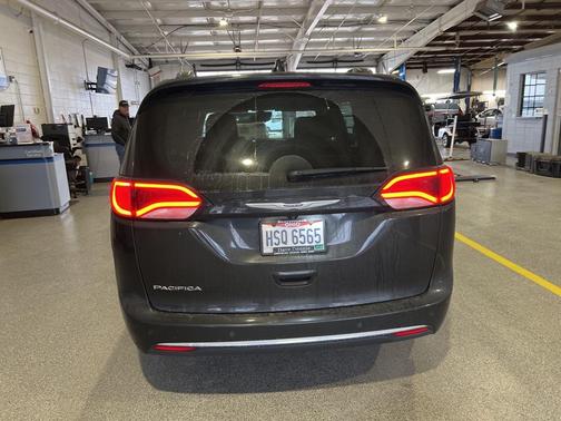 2019 Chrysler Pacifica Touring-L Plus