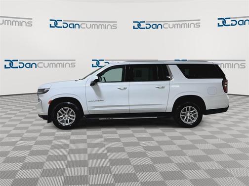2023 Chevrolet Suburban LT