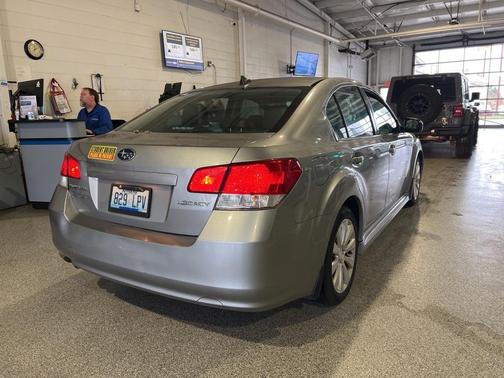 2011 Subaru Legacy 2.5i