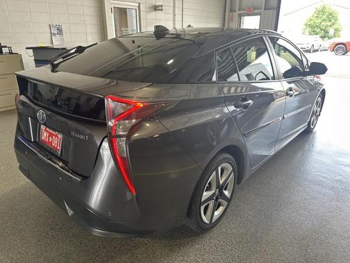 2018 Toyota Prius Four Touring