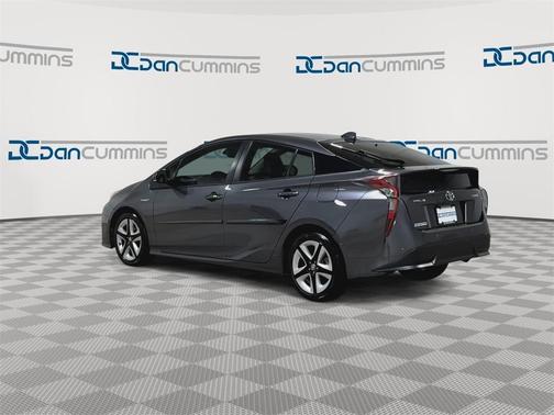 2018 Toyota Prius Four Touring