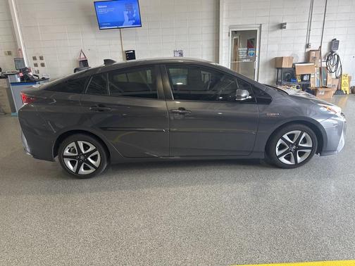2018 Toyota Prius Four Touring