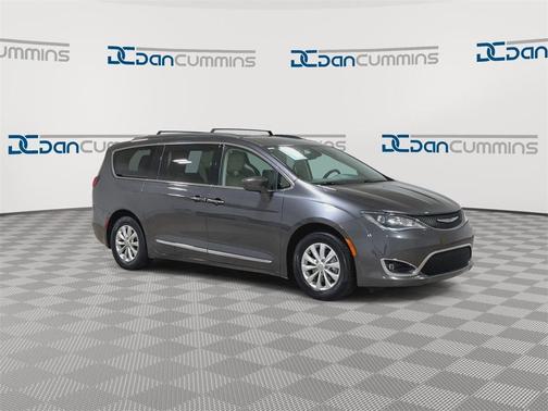 2018 Chrysler Pacifica Touring-L