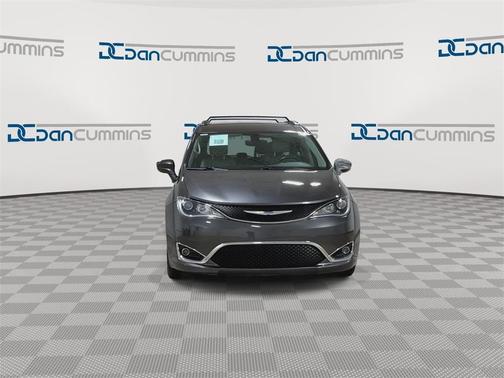 2018 Chrysler Pacifica Touring-L
