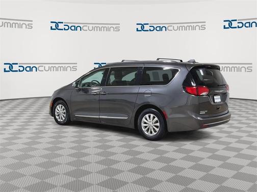 2018 Chrysler Pacifica Touring-L