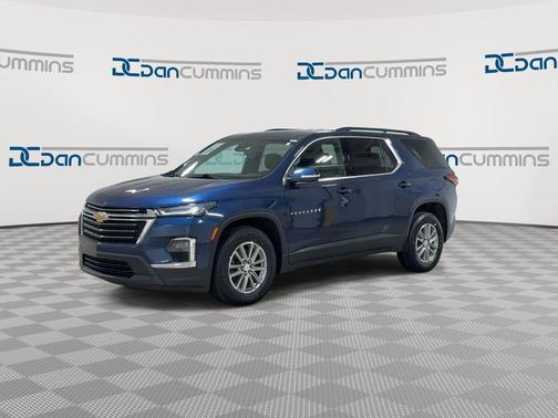 Northsky Blue Metallic 2023 Chevrolet Traverse LT Cloth