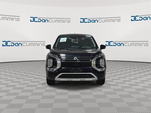 2023 Mitsubishi Outlander SE Special Edition