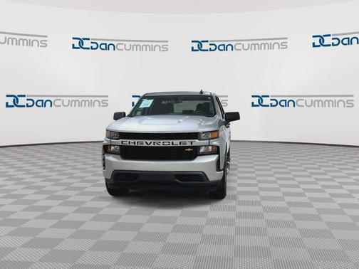 Silver Ice Metallic 2019 Chevrolet Silverado 1500 Custom