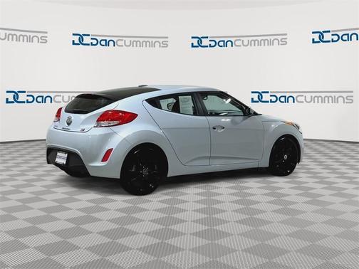 2014 Hyundai Veloster RE:FLEX w/Black