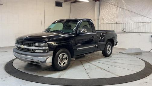Photo 4 of 25 of 2000 Chevrolet Silverado 1500 LS