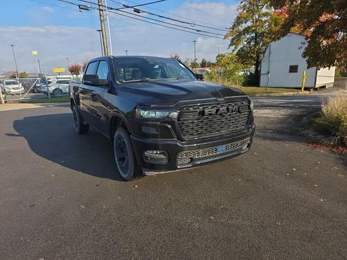 2025 RAM 1500 Big Horn/Lone Star