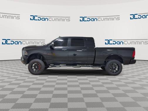 Brilliant Black Crystal Pearlcoat 2016 RAM 2500 Big Horn