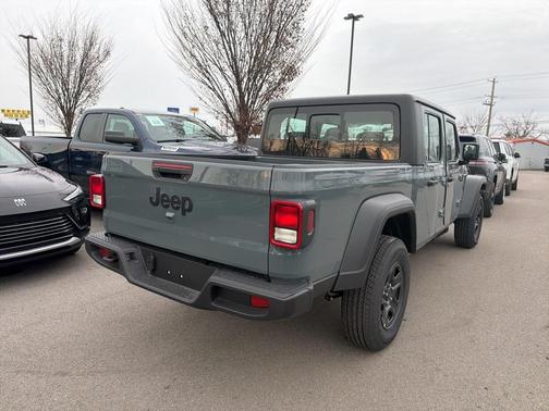 2026 Jeep Gladiator Sport