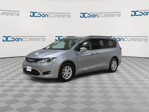 2020 Chrysler Pacifica Touring-L
