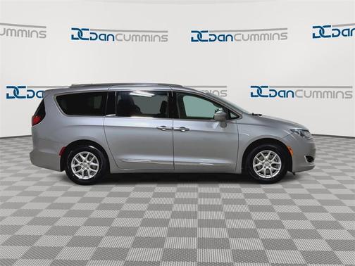 2020 Chrysler Pacifica Touring-L