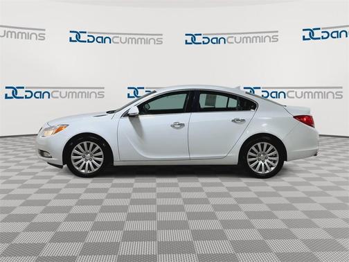 2013 Buick Regal Premium 1
