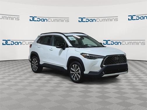 2025 Toyota Corolla Cross XLE