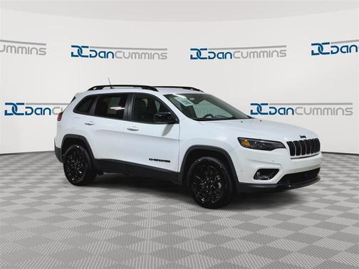 2023 Jeep Cherokee Altitude Lux