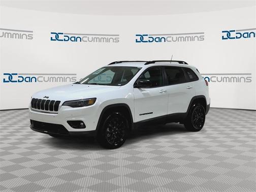 2023 Jeep Cherokee Altitude Lux