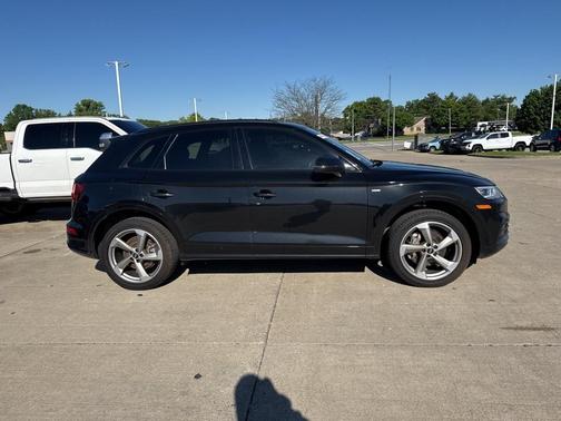 2020 Audi Q5 40 Premium Plus
