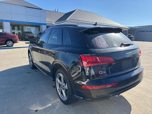 2020 Audi Q5 40 Premium Plus