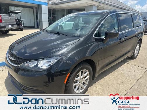 2020 Chrysler Voyager LX
