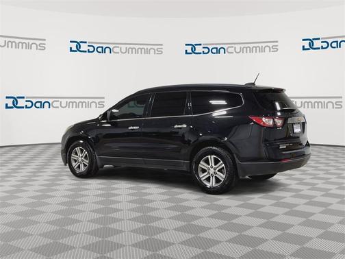 2017 Chevrolet Traverse 2LT