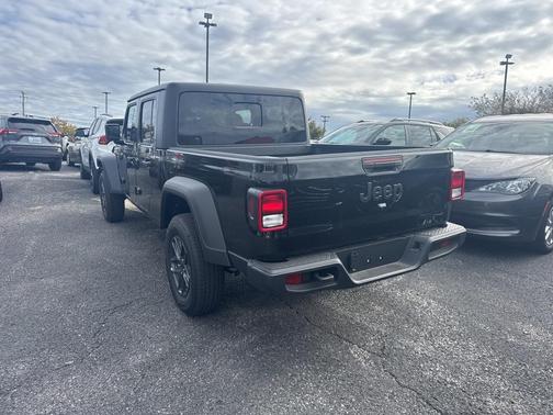 2025 Jeep Gladiator Sport