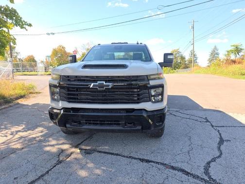 2026 Chevrolet Silverado 2500 Custom