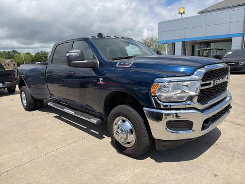 Patriot Blue Pearlcoat 2024 RAM 3500 Tradesman