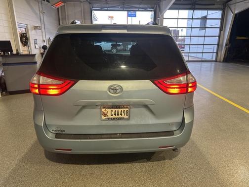 2016 Toyota Sienna L
