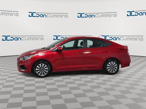 2022 Hyundai Accent SE