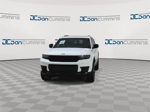 2022 Jeep Grand Cherokee L Laredo