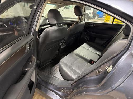 2017 Subaru Legacy 2.5i Limited