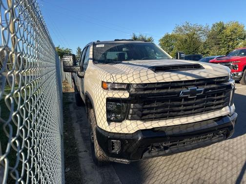 2026 Chevrolet Silverado 2500 Custom