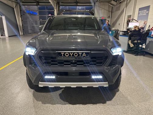 2024 Toyota Tacoma Hybrid 