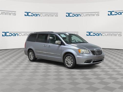 2013 Chrysler Town & Country Touring-L