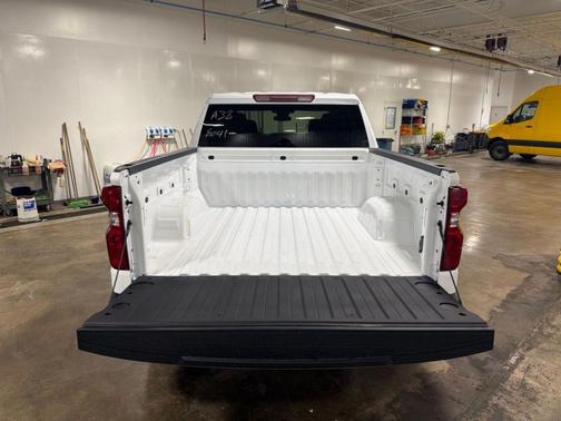 Summit White 2026 Chevrolet Silverado 1500 LT
