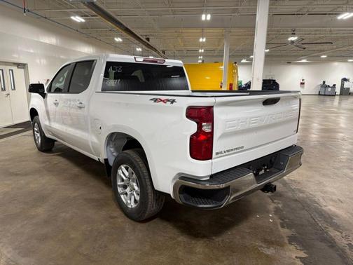 Summit White 2026 Chevrolet Silverado 1500 LT